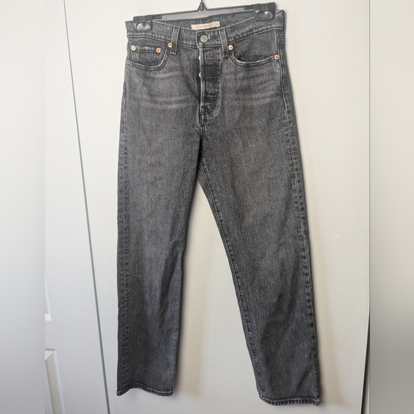 LEVI'S Women Wedgie Straight Size 26x28 Washed Black Color 99% Cotton Prenium - Picture 2 of 16